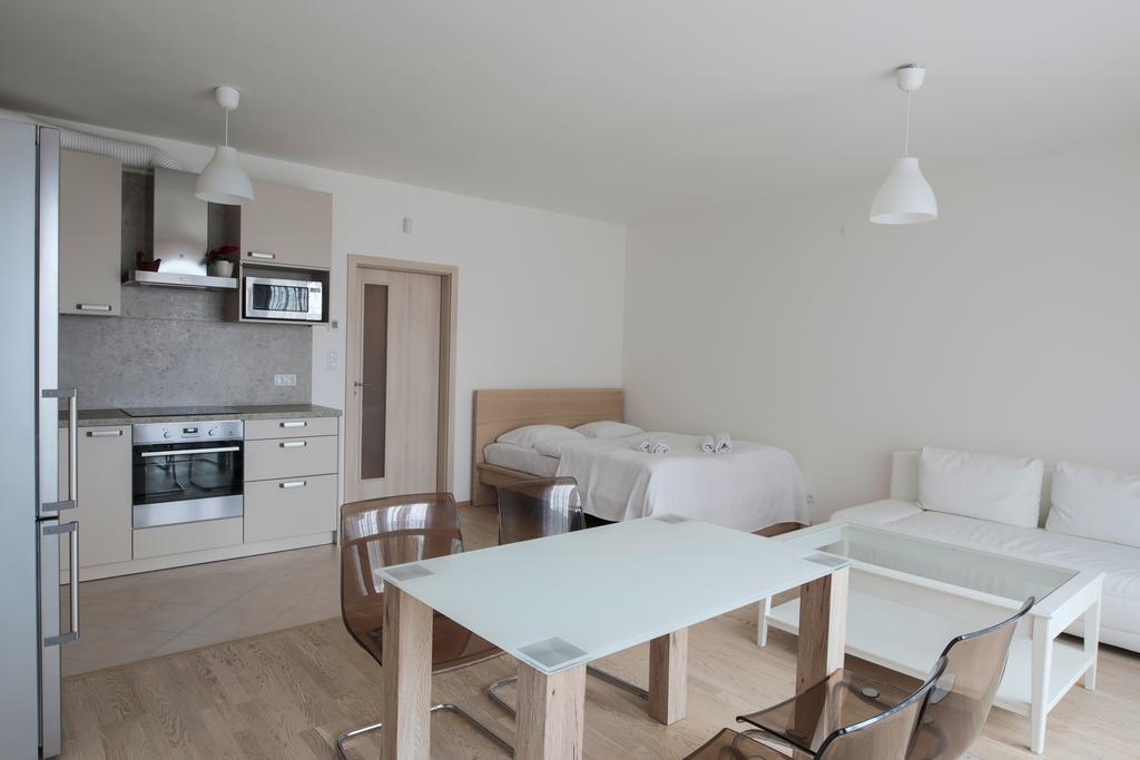 Enjoy In Garden Apartment Prague Luaran gambar