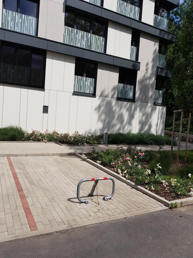Enjoy In Garden Apartment Prague Luaran gambar