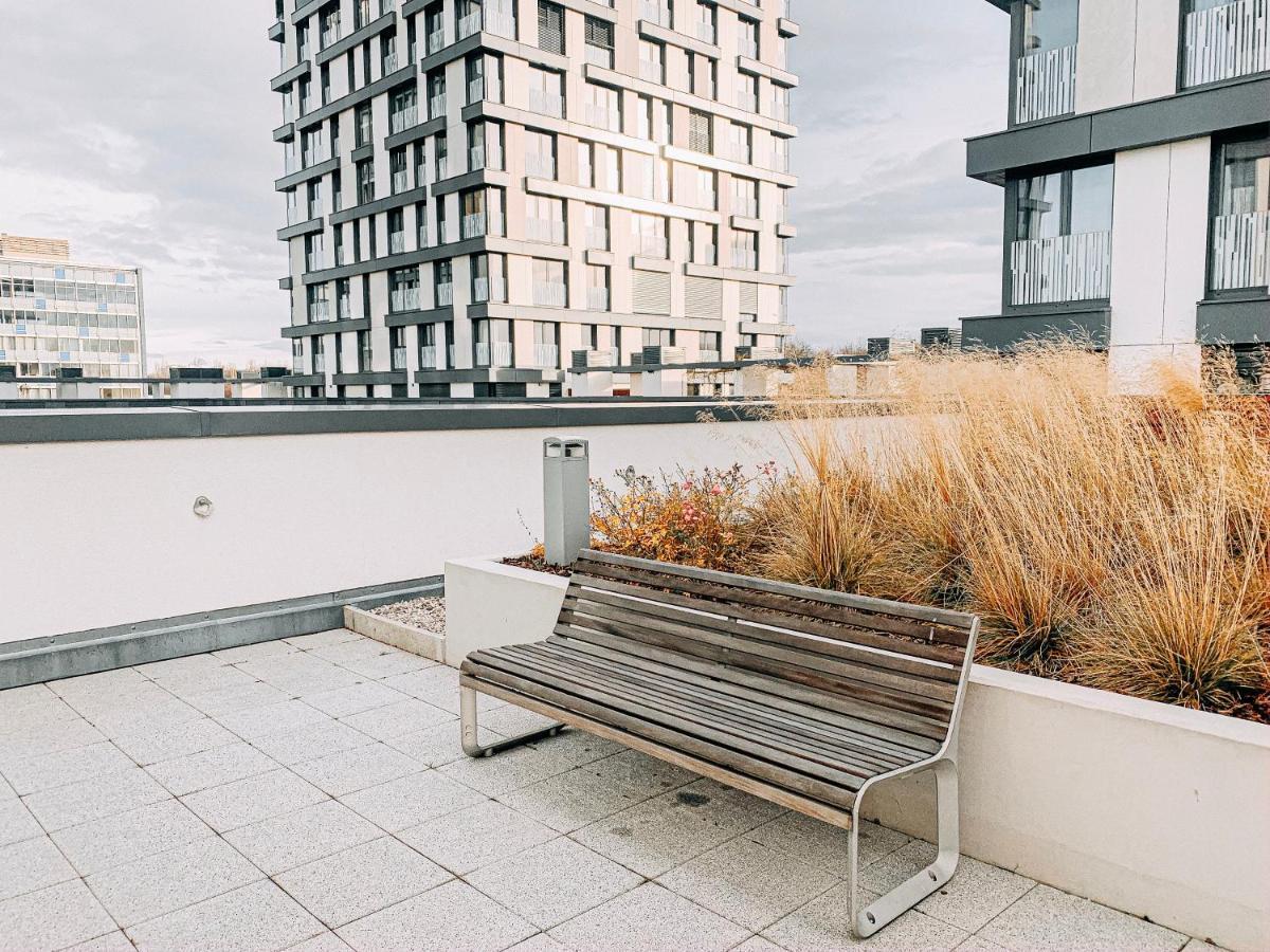 Enjoy In Garden Apartment Prague Luaran gambar